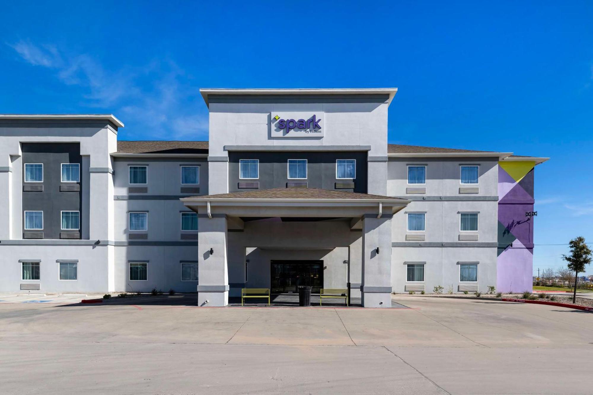 Spark By Hilton Midland South Eksteriør bilde